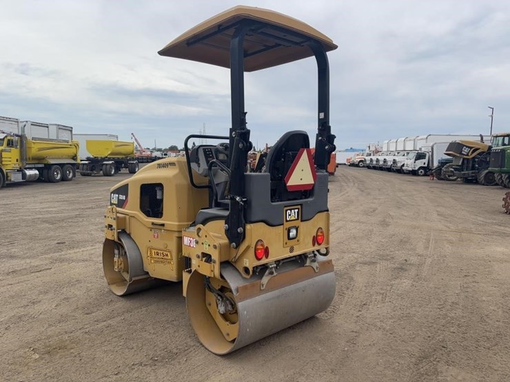 2002-caterpillar-cb24b-image-4