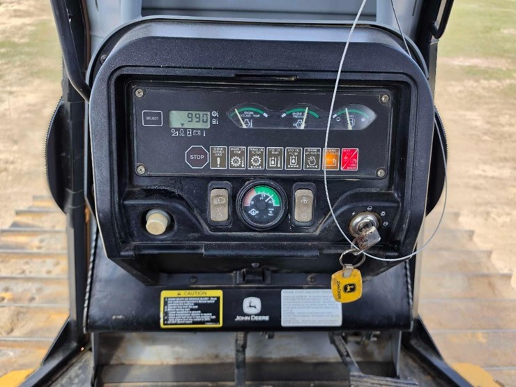 deere-700h-lgp-image-17