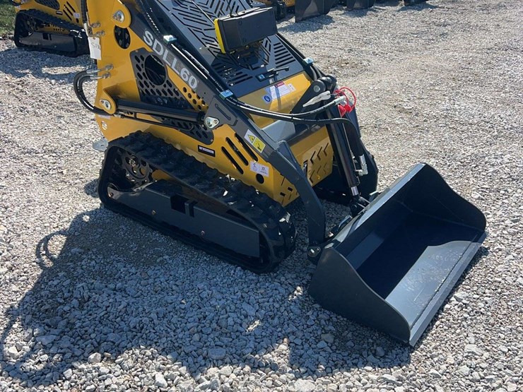 2026-sdlanch-dll60-mini-skid-steer-image-4