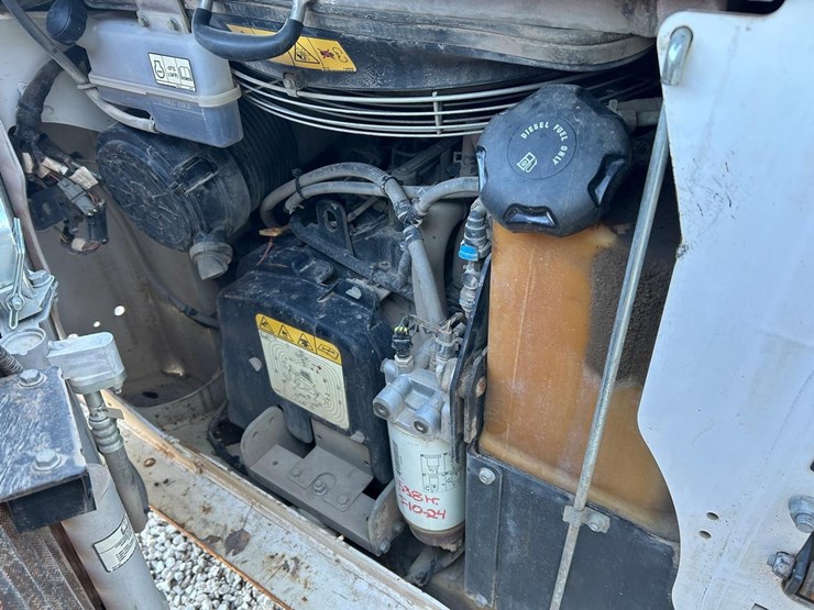 2021-bobcat-t76-image-15