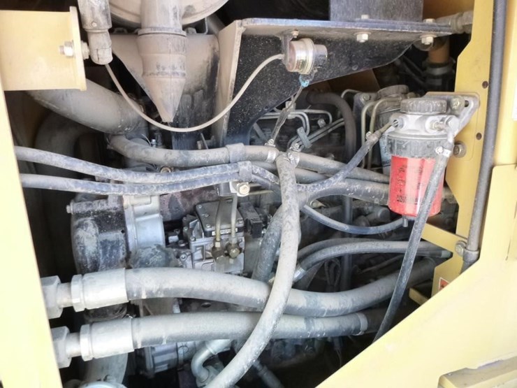 2004-caterpillar-924gz-image-31