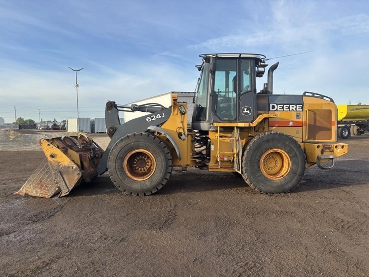 2005-deere-624j-image-5