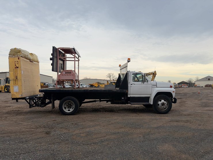 1987-ford-f600-image-6