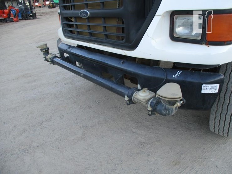 2001-ford-f750-image-15