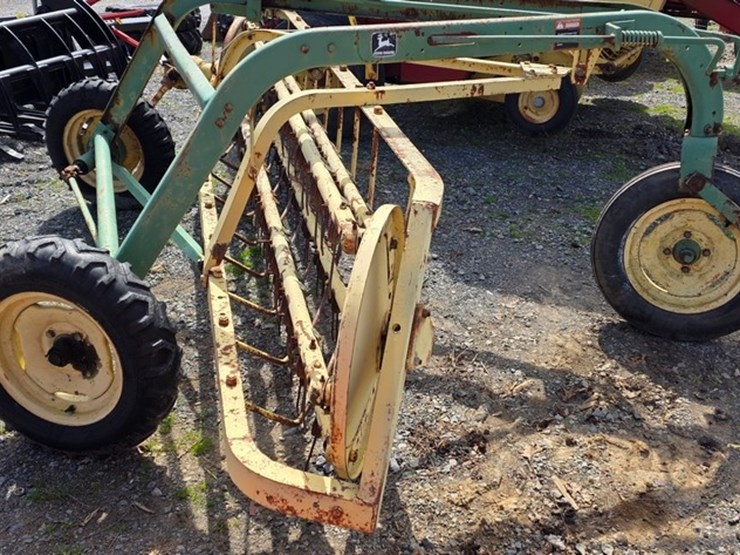 john-deere-dolly-wheel-rake-image-8