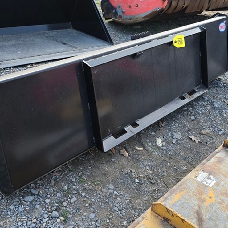 New Swict 84" Skidloader Bucket