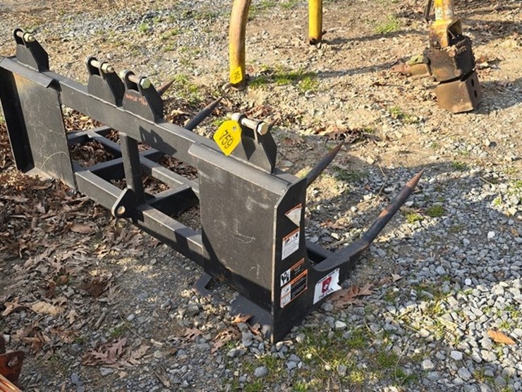4'-skidloader-manure-forks-image-2