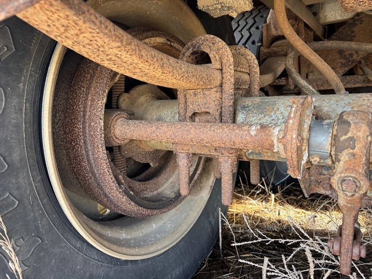 1989-wilson-livestock-trailer-image-13