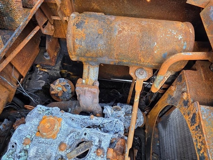 new-holland-ls140-image-33