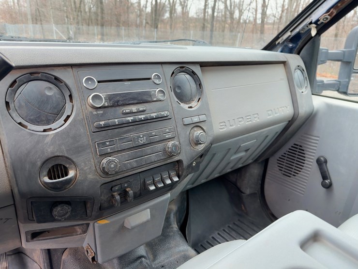 2012-ford-f450-xl-image-25