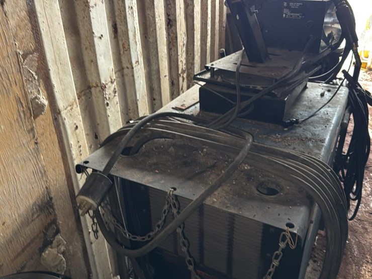 #257-•-miller-welder-image-3