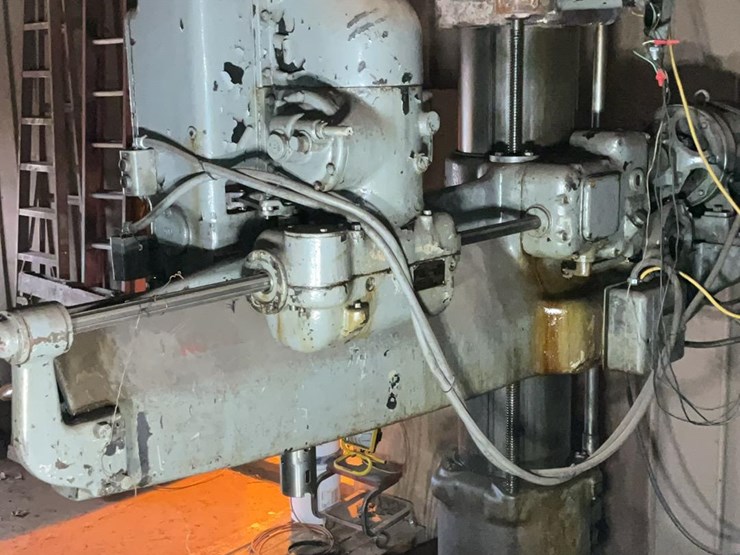 #200-•-cincinnati-4’-radial-mill-image-1