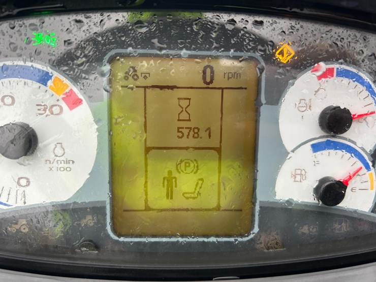 2016-new-holland-workmaster-70-image-22