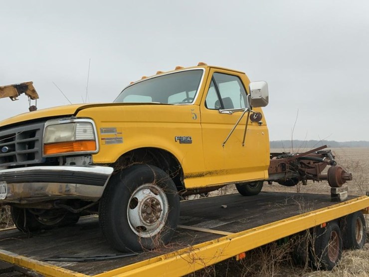 1993-ford-f350-xlt-image-1
