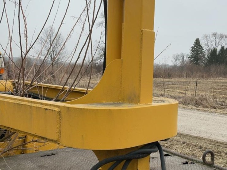 #305-•-gooseneck-winch-trailer-image-11