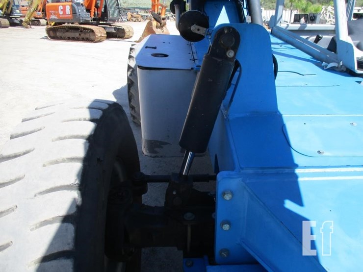 2007-genie-gth1056-image-16