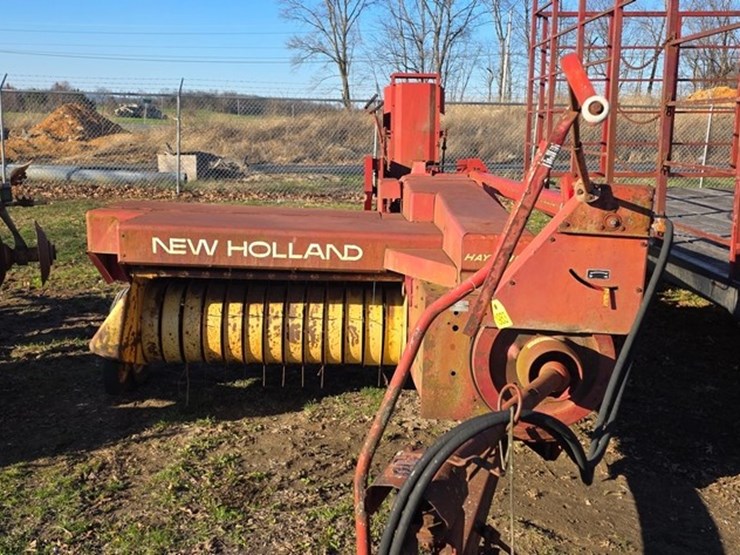 new-holland-310-image-29