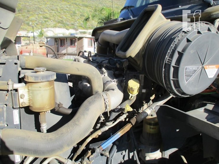 2017-international-prostar-image-6