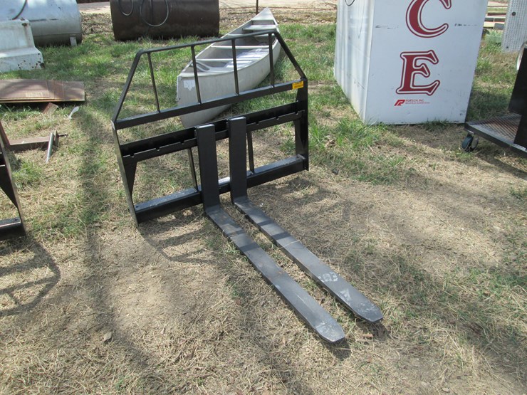 #44056-•-4'-skid-steer-forks-image-2