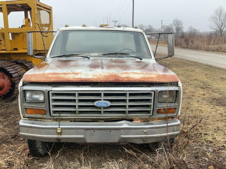 1984-ford-f350-image-7