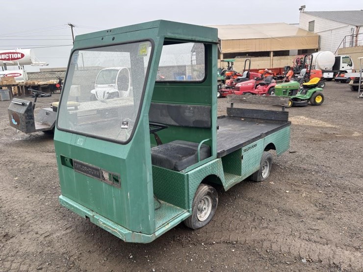 taylor-dunn-b210-image-1