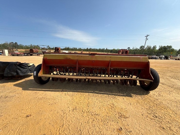 international-12-image-5