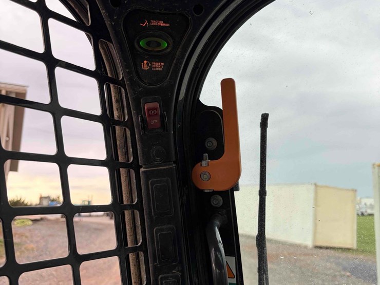 2018-bobcat-t595-image-14