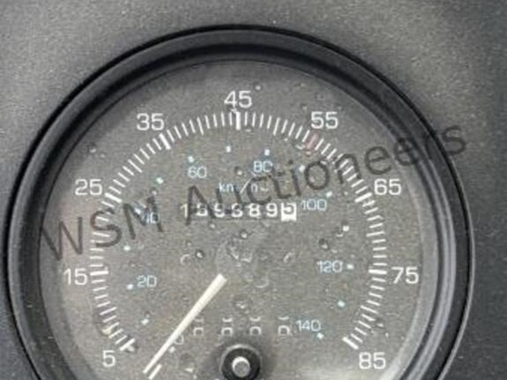 2001-freightliner-fc70-image-41