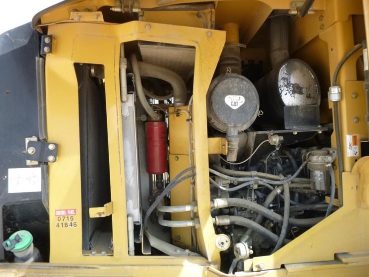 2004-caterpillar-924gz-image-33