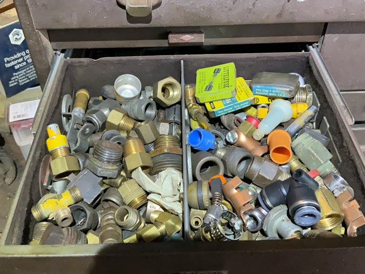 #266-•-tool-chest,-oils,-torches-and-parts-image-14