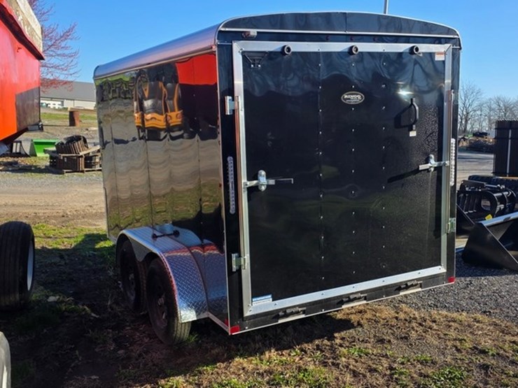 new-2005-carry-on-2-axle-box-trailer-(title)-image-3