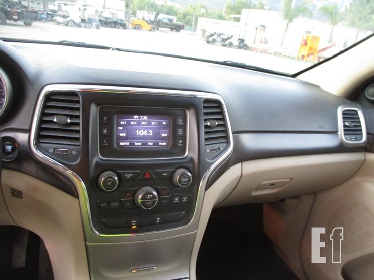 2014-jeep-grand-cherokee-image-10