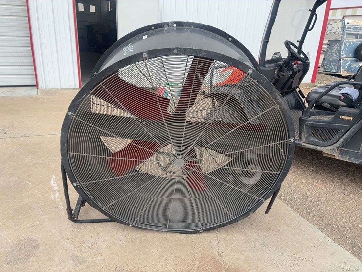 large-industrial-floor-fan-with-metal-frame-and-red-blades-image-5