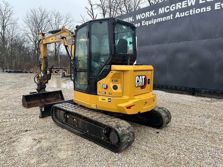 2022-caterpillar-305-image-2