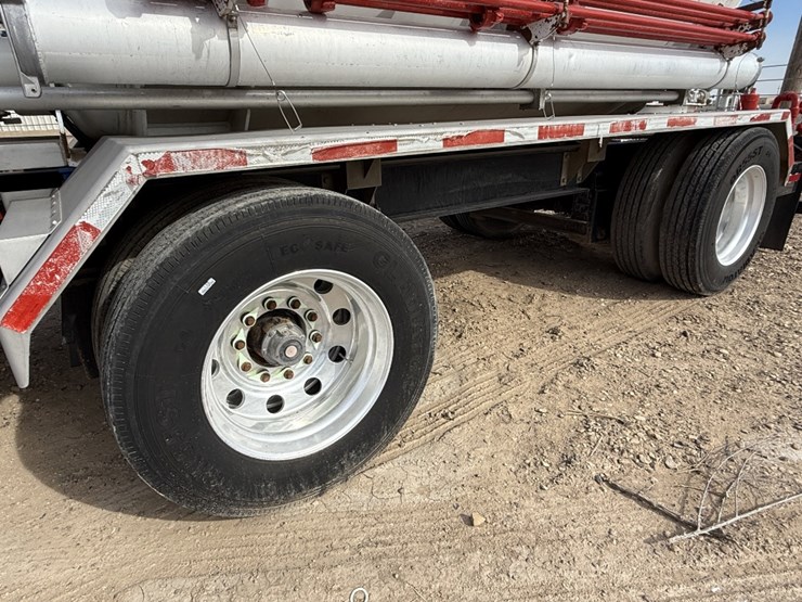 2011-cs&p-180k-scfh-10k-wp-nitrogen-pumper-mtd-on-2011-loadcraft-t/a-trailer-image-17