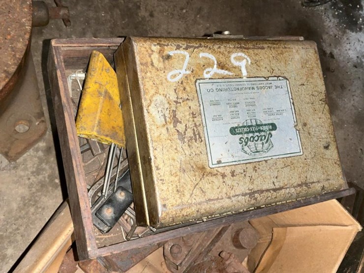 #229-•-tooling-parts-and-rotating-table-image-11