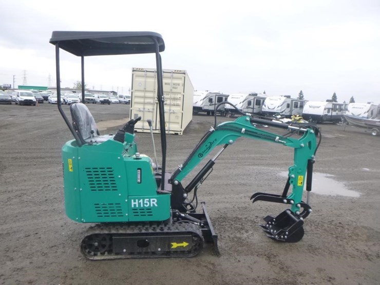 2025-agt-h15r-hydraulic-excavator-image-7