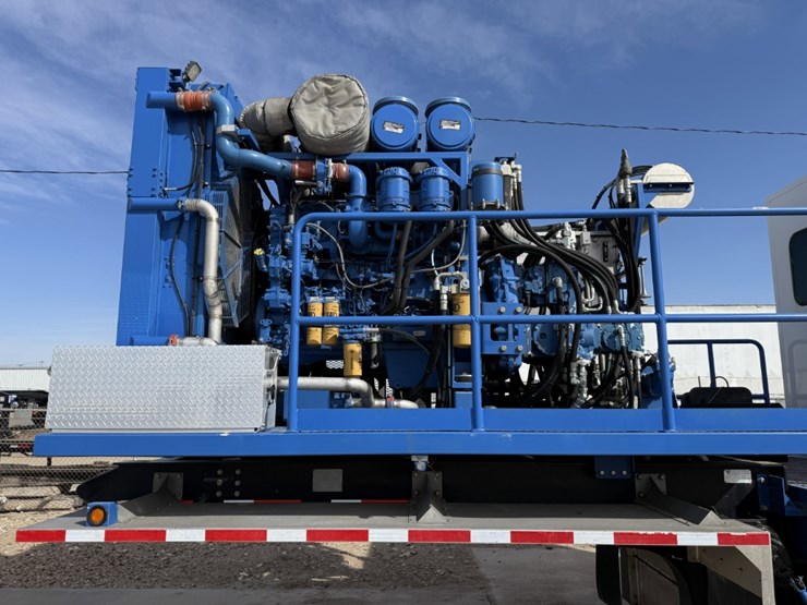 2018-cs&p-270k-scfh-10k-wp-nitrogen-pumper-mtd-on-2018-loadcraft-t/a-trailer-image-8