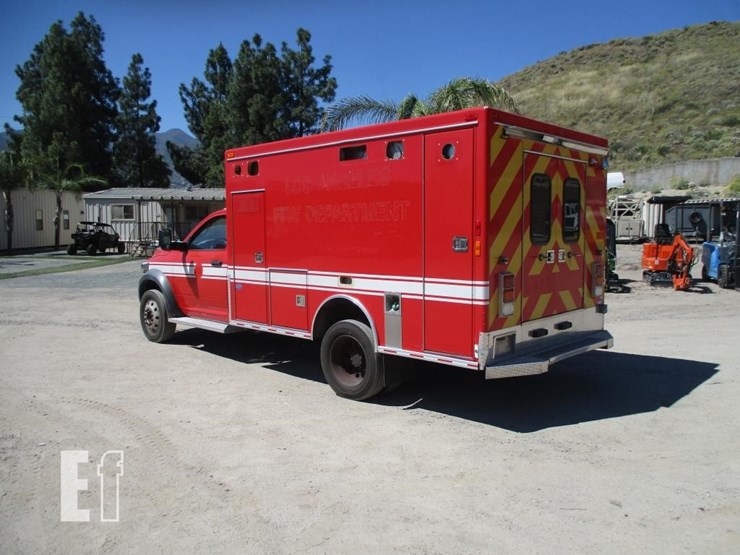 2011-dodge-3500-image-4