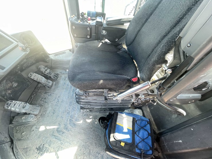 caterpillar-982m-image-85