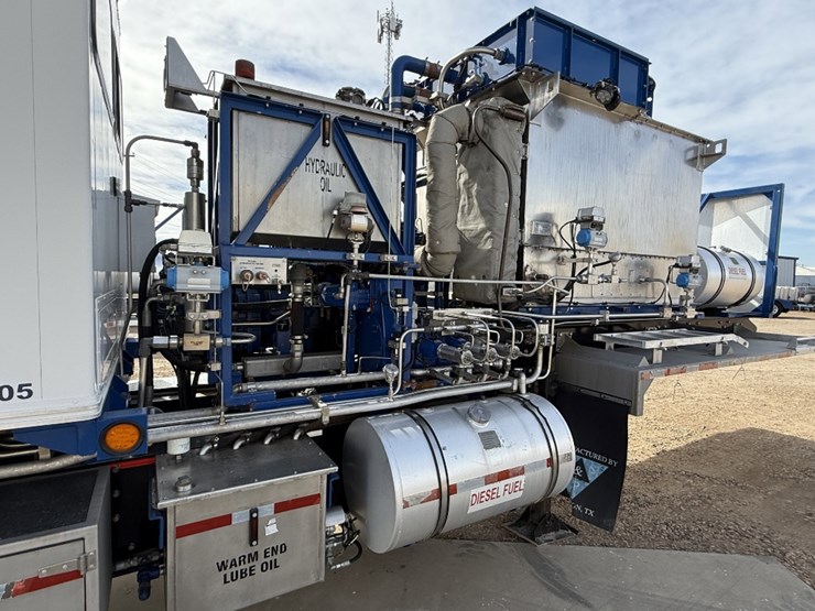 2013-cs&p-180k-scfh-10k-wp-nitrogen-pumper-mtd-on-2013-loadcraft-t/a-trailer-image-7