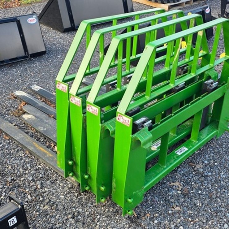 New Kivel John Deere 3500lb. Pallet Forks