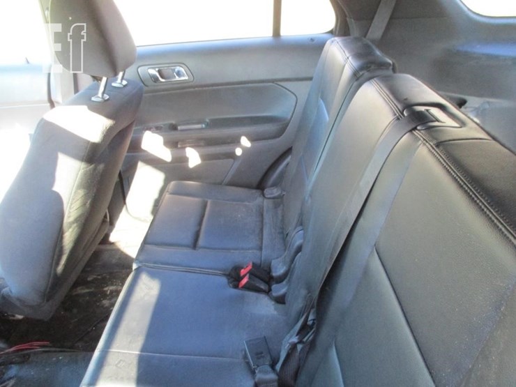 2014-ford-explorer-image-12