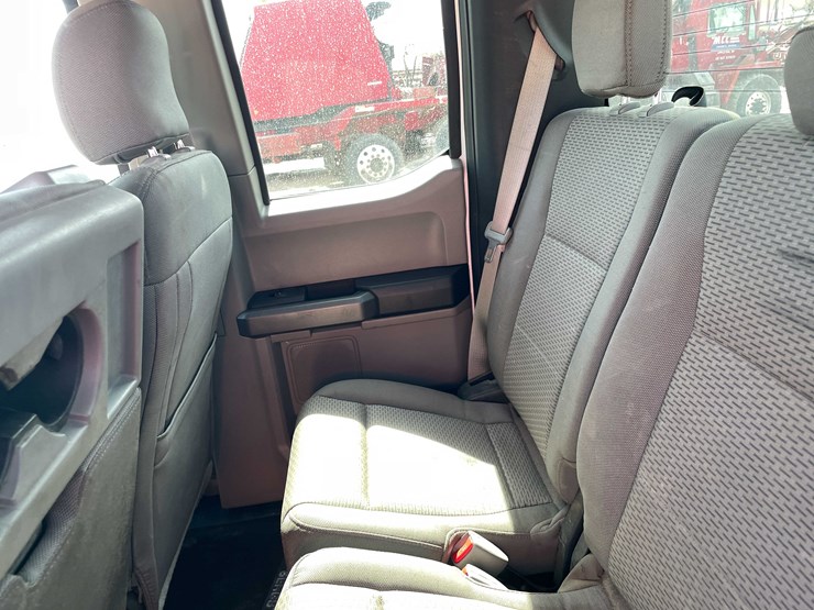 #5673-•-2015-f150-xlt-4x4-extended-cab-(has-wi-title)-image-58