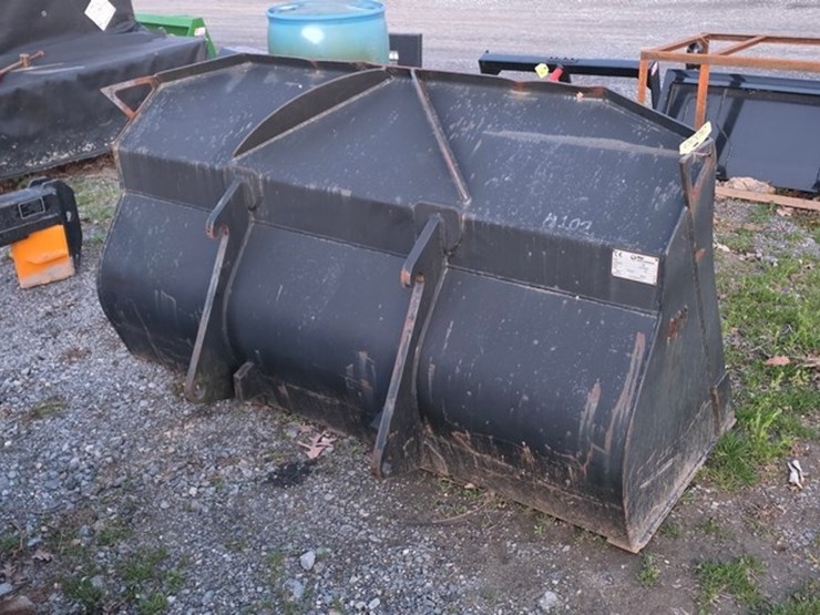 nsb-72"-loader-bucket-image-2