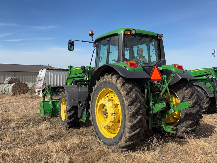 2018-john-deere-6145m-image-7