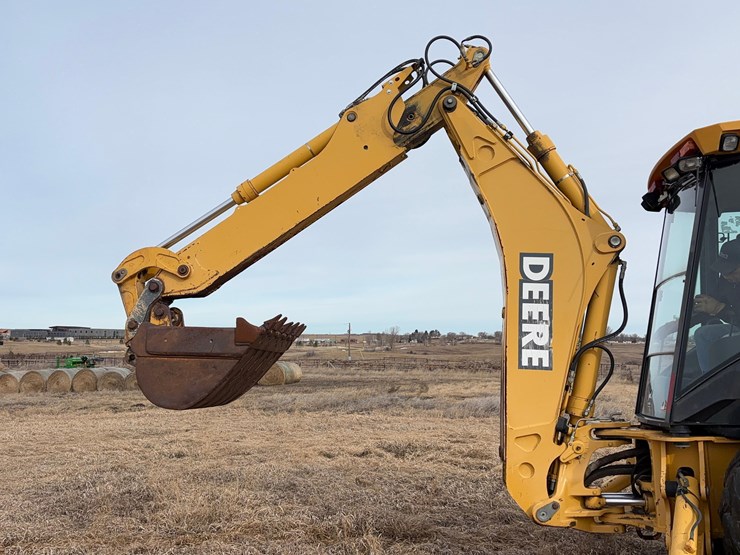 2001-deere-410g-image-16
