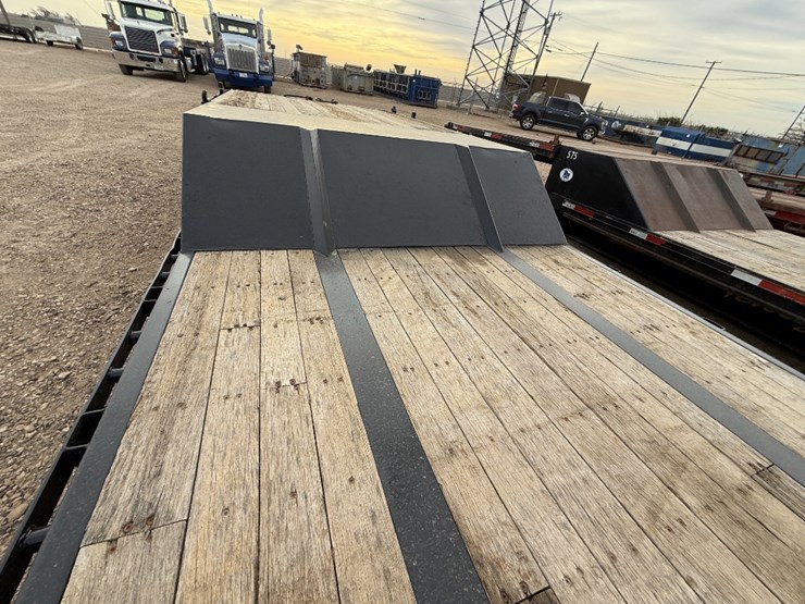 2014-transcraft-53'-x-102"-image-14