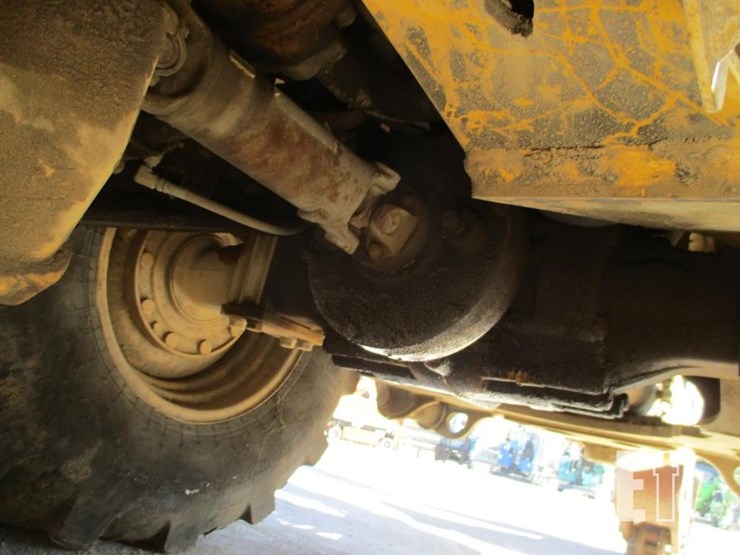 2014-deere-410k-image-26