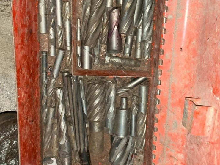 #231-•-parts-shelf-and-contents-image-6